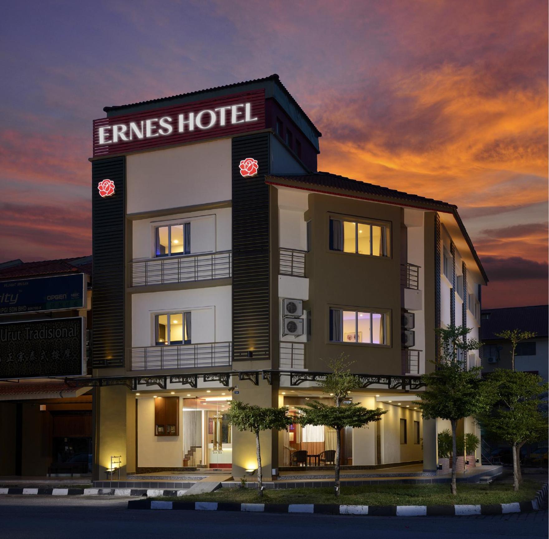Ernes Hotel Bayu Mutiara Букіт-Мертаджам Екстер'єр фото